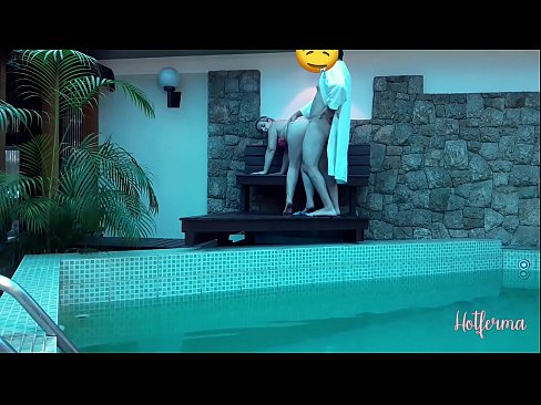 ❤️ Tus thawj coj caw tus tub txib mus rau hauv lub pas dej, tab sis tsis tuaj yeem tiv taus kub Liab porn ntawm porn hmn.hentai-menu.ru ❌️ Ib